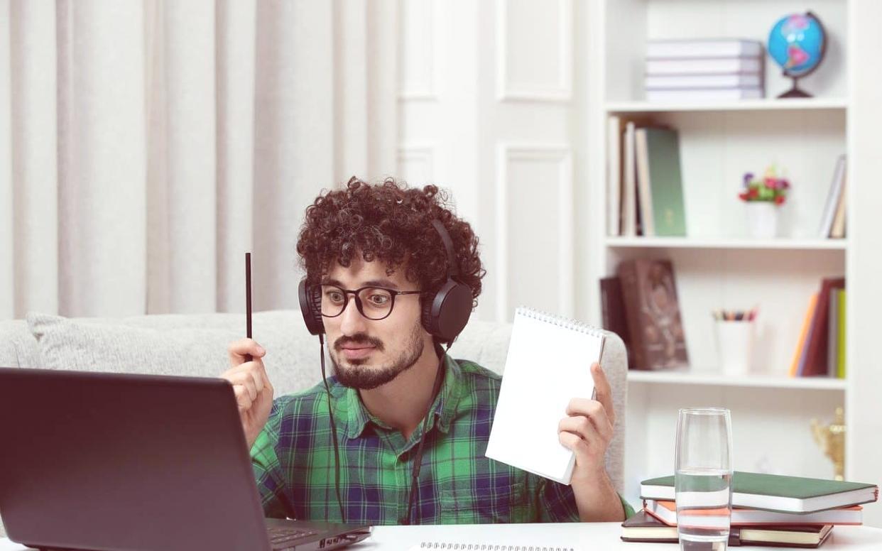 Процесс анализа финансовых данных и построения бюджетной модели